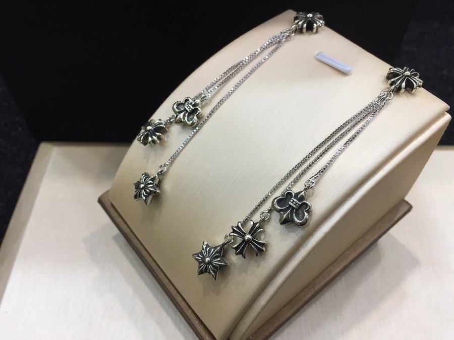 クロムハーツ「Chrome Hearts」フリンジピアス アジアンゴールド ピアス