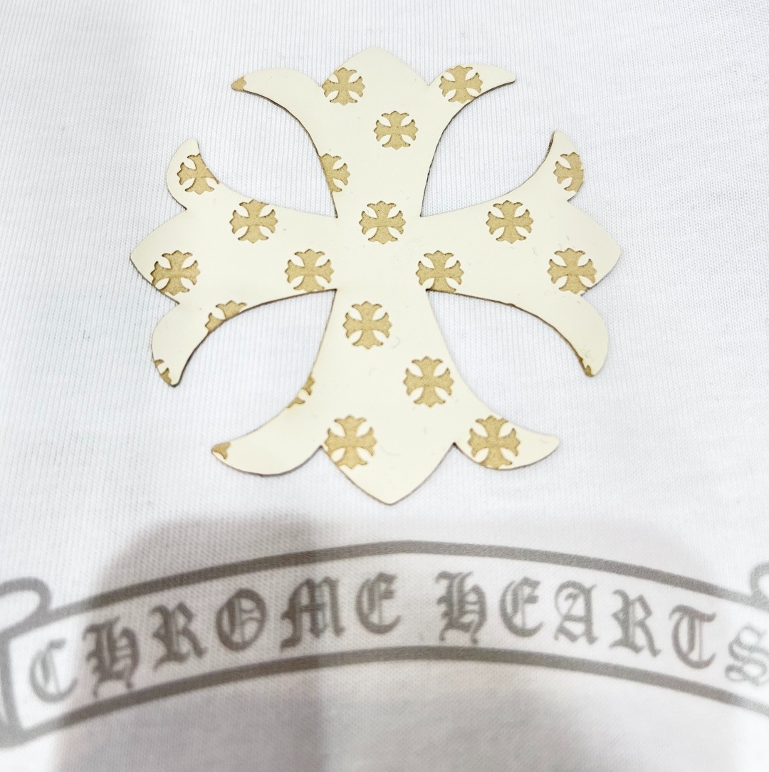 クロムハーツ「Chrome Hearts」プレミアムロゴTシャツ