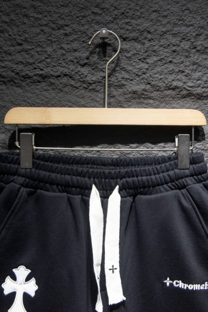 クロムハーツ「Chrome Hearts」ヴィンテージウォッシュ エンブロイダリー カーゴショーツ