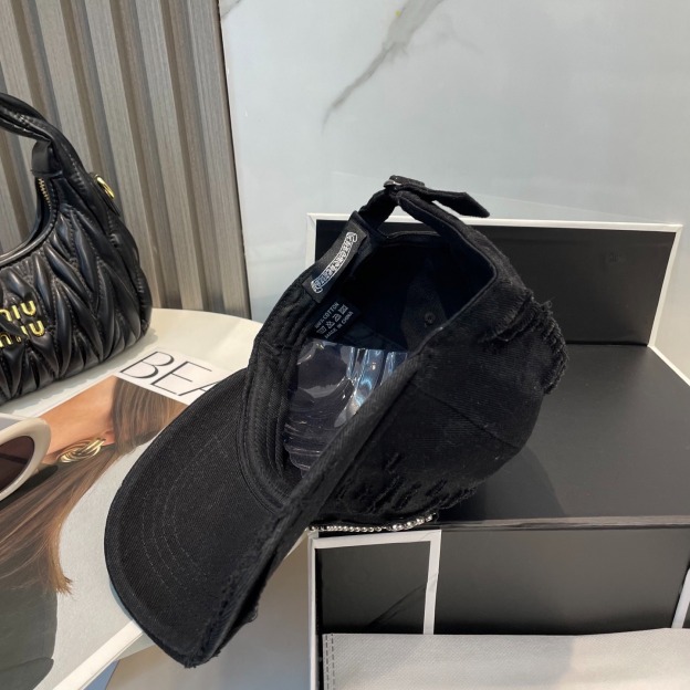 クロムハーツ「Chrome Hearts」ハーツ クロスロゴ ベースボールキャップ