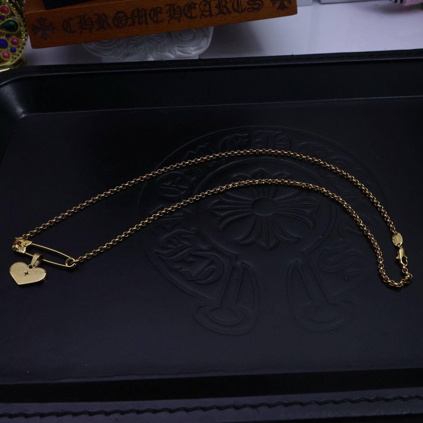 クロムハーツ「Chrome Hearts」クロスフラワーブローチチェーンネックレス