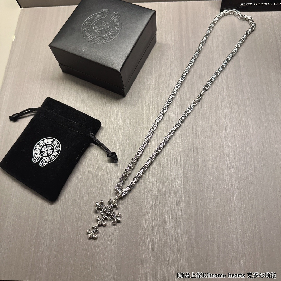 クロムハーツ「Chrome Hearts」ヴィンテージクロスフラワーネックレス