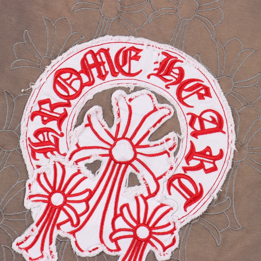 クロムハーツ「Chrome Hearts」レッドクロス ディストレスドTシャツ