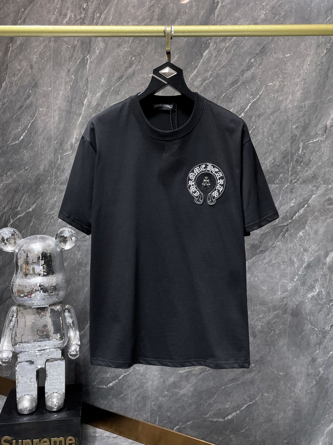 クロムハーツ「Chrome Hearts」クロスホースシュー サンスクリットTシャツ