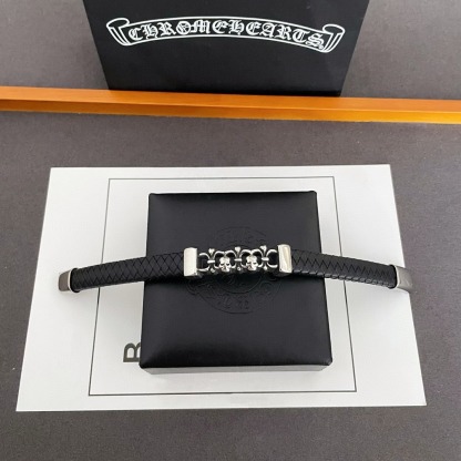クロムハーツ「Chrome Hearts」Vintage Fleur-de-Lis Leather Bracelet