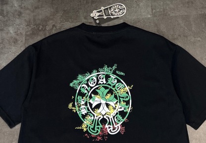 クロムハーツ「Chrome Hearts」シグネチャークロス プリントTシャツ