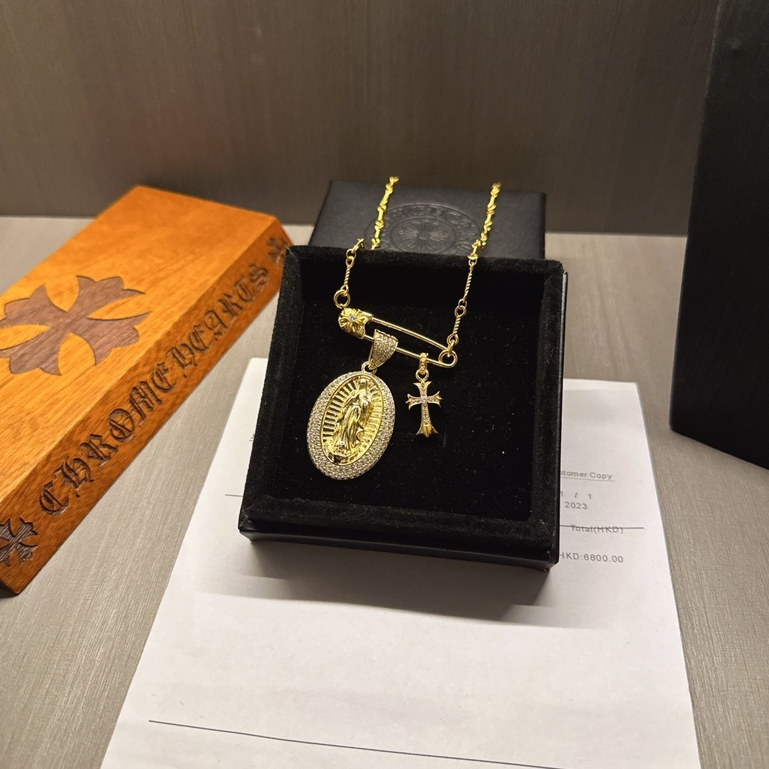 クロムハーツ「Chrome Hearts」ゴールドエディション クロスフラワーネックレス