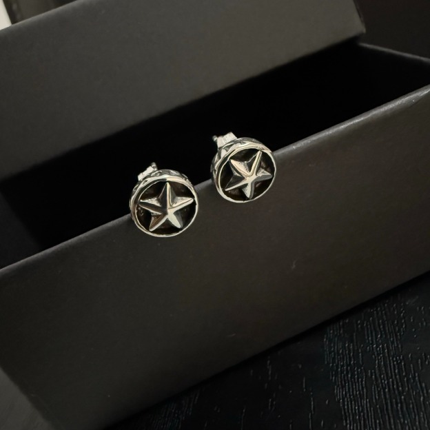 クロムハーツ「Chrome Hearts」クロムハーツ スタークロスピアス S925 ユニセックス ピアス