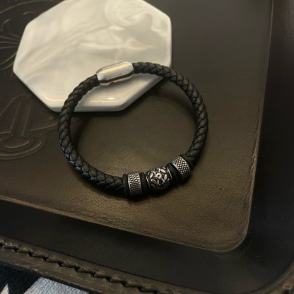 クロムハーツ「Chrome Hearts」Vintage Leather Wrap Bracelet