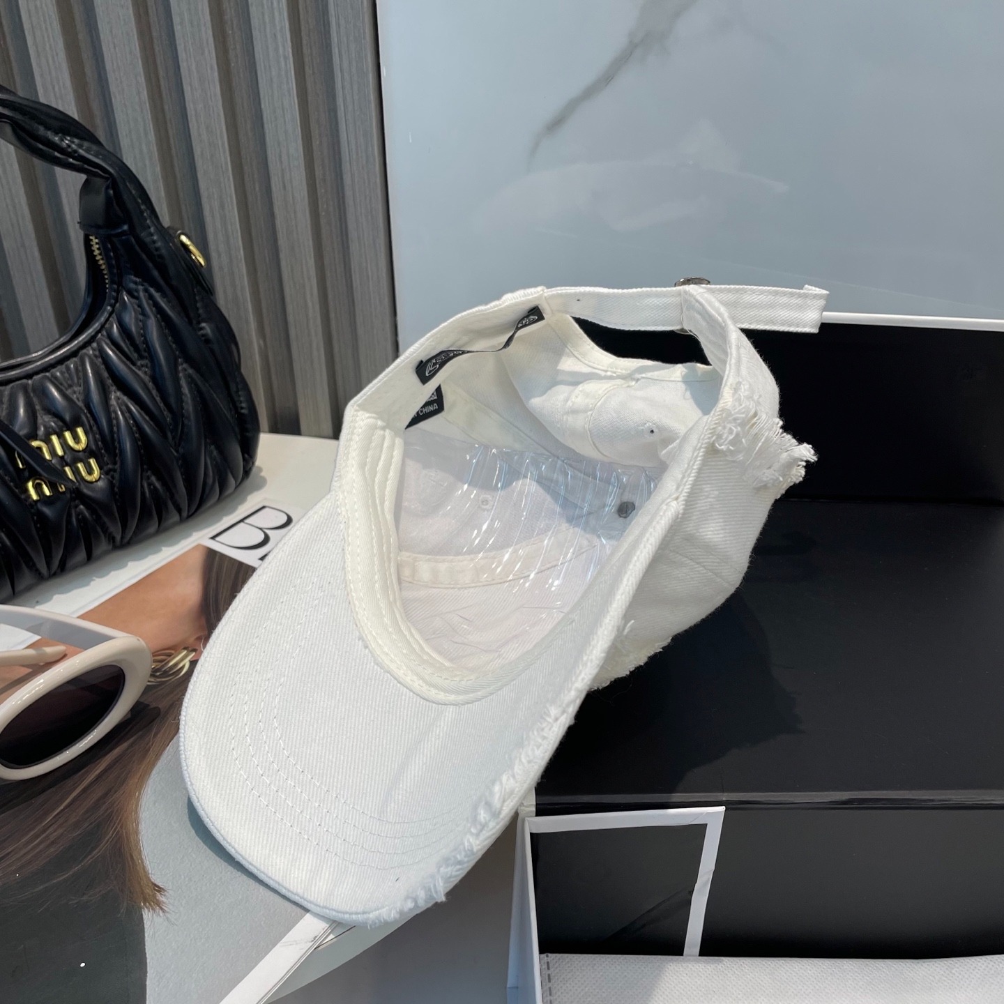 クロムハーツ「Chrome Hearts」ハーツ クロスロゴ ベースボールキャップ