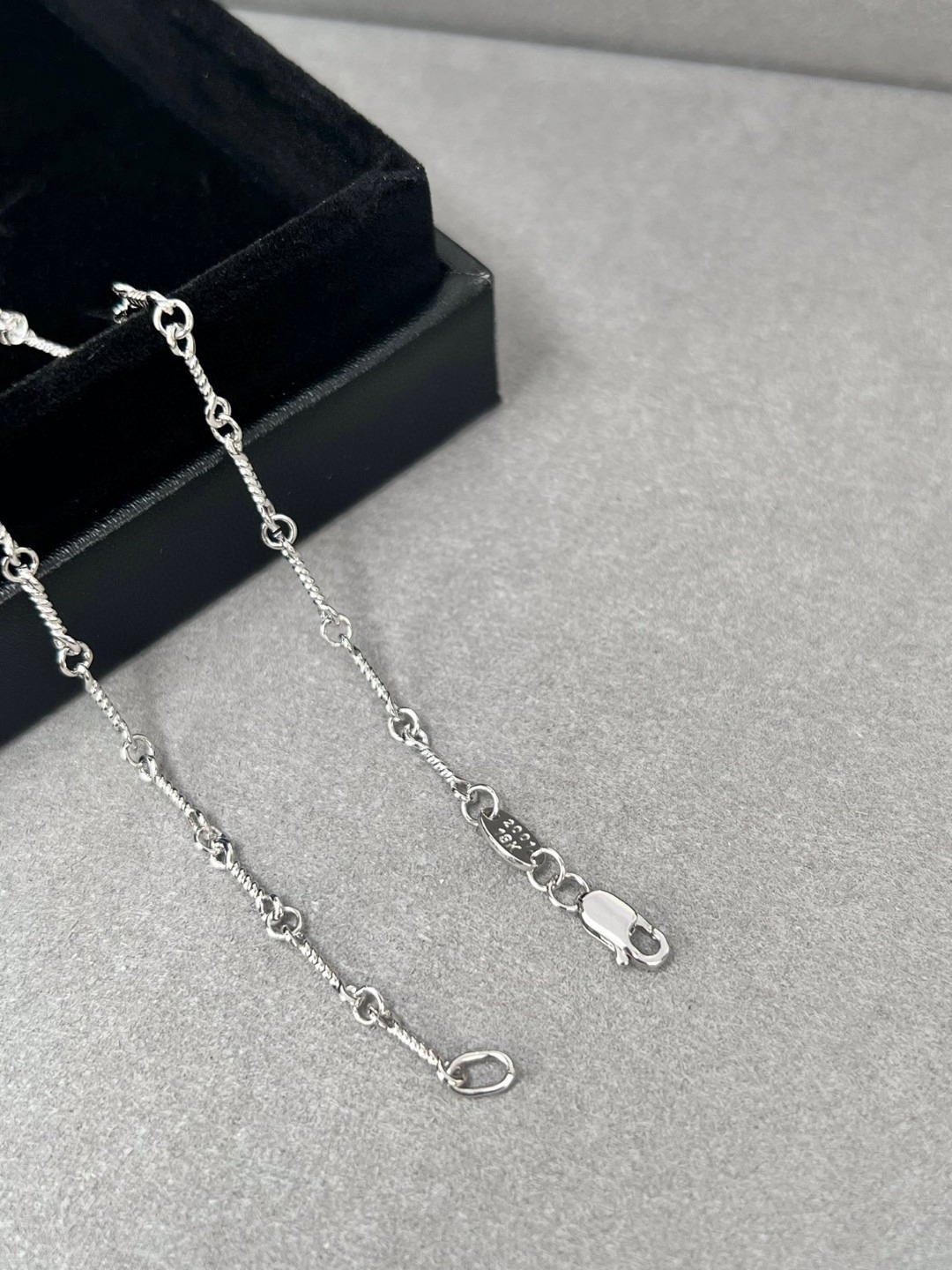 クロムハーツ「Chrome Hearts」スクエアクロスペンダント ネックレス