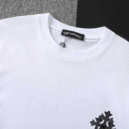 クロムハーツ「Chrome Hearts」ミニマルロゴTシャツ