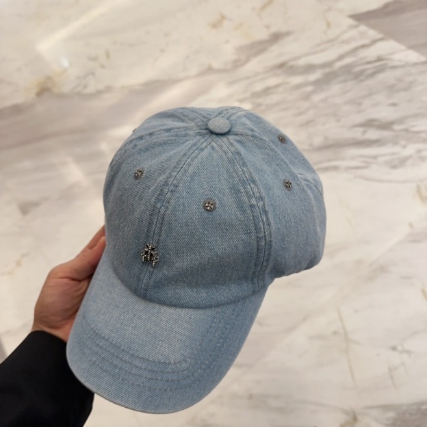 クロムハーツ「Chrome Hearts」ディストレスド スナップバック キャップ