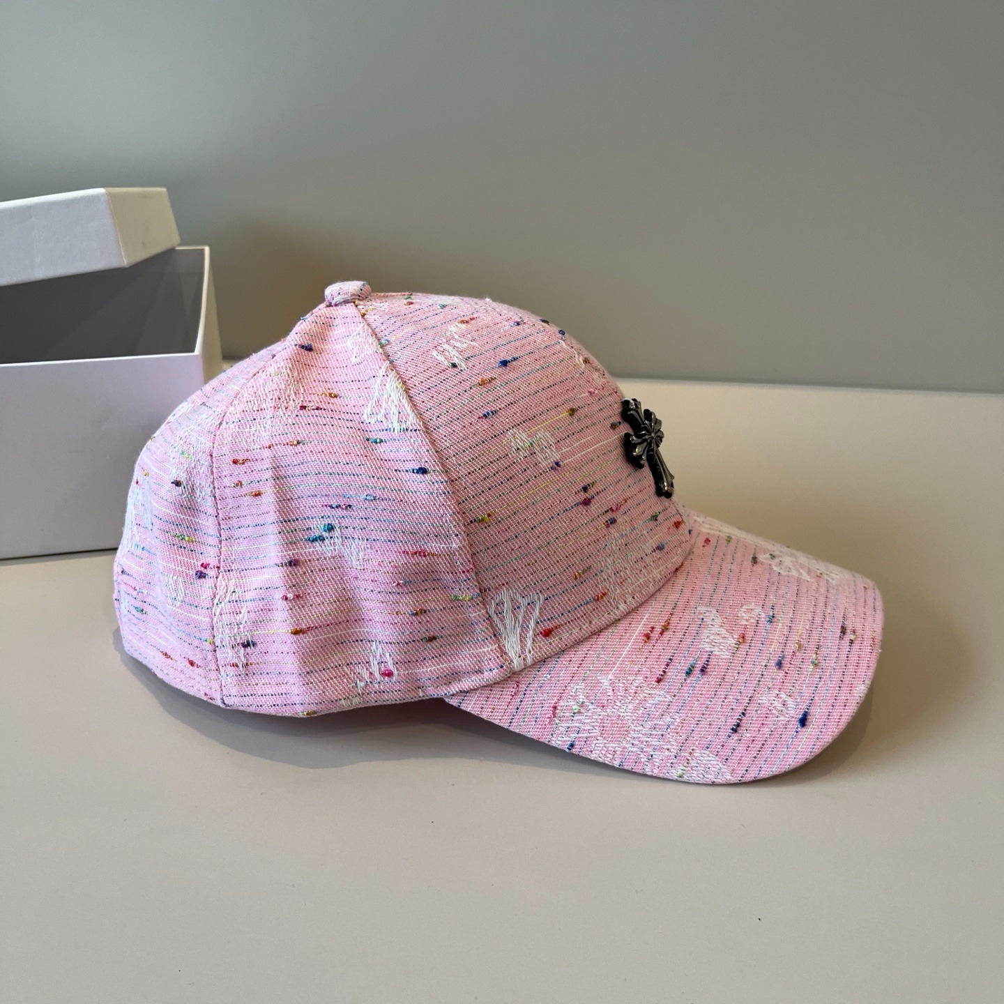 クロムハーツ「Chrome Hearts」モダンスタイル スナップバック キャップ