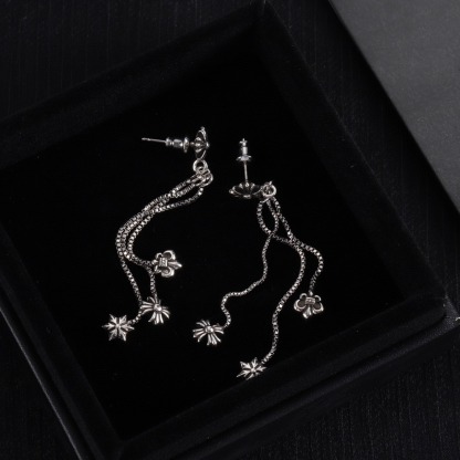 クロムハーツ「Chrome Hearts」クロムハーツ フリンジピアス S925 ピアス