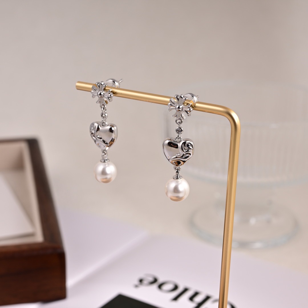 クロムハーツ「Chrome Hearts」クロムハーツ ニューコレクションピアス S925 ピアス