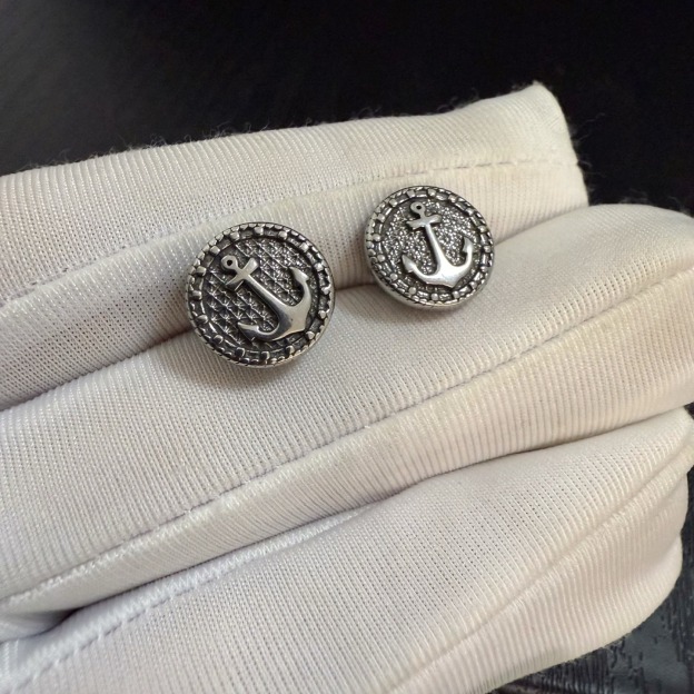 クロムハーツ「Chrome Hearts」クロムハーツ ヴィンテージスカルピアス S925 ユニセックス ピアス