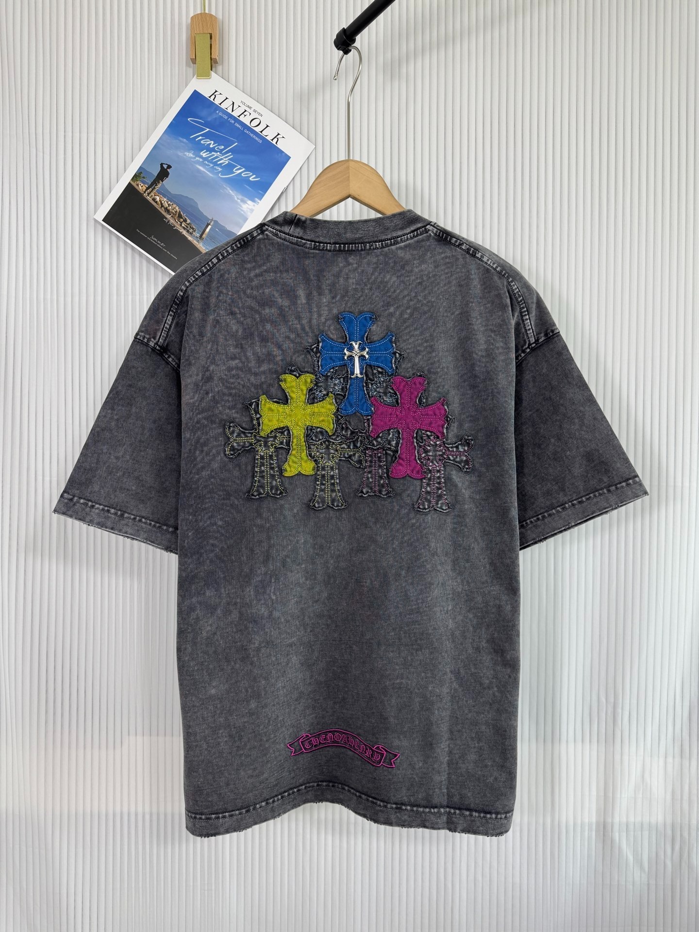 クロムハーツ「Chrome Hearts」ホースシュー＆クロス アプリケTシャツ