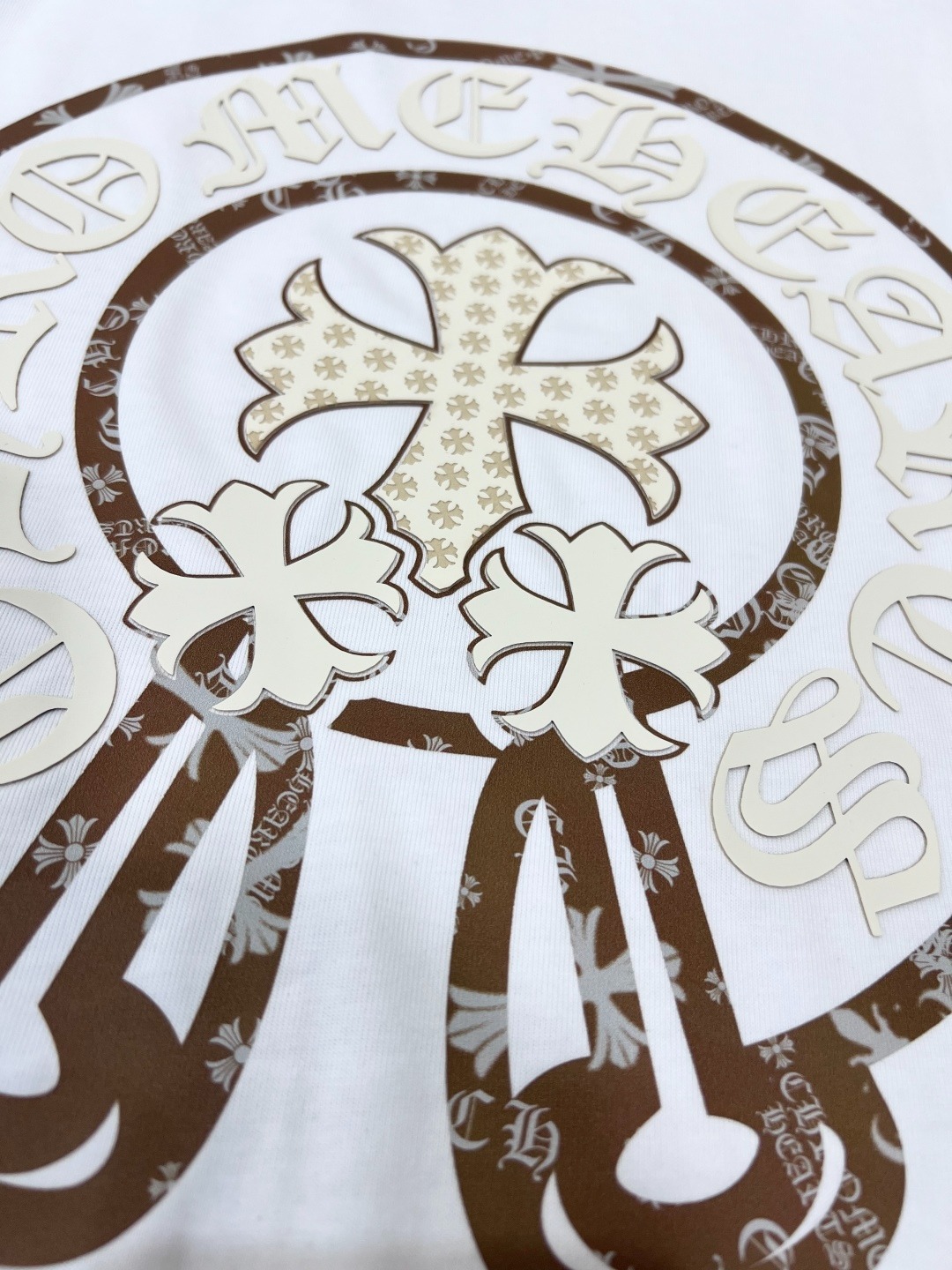 クロムハーツ「Chrome Hearts」プレミアムロゴTシャツ