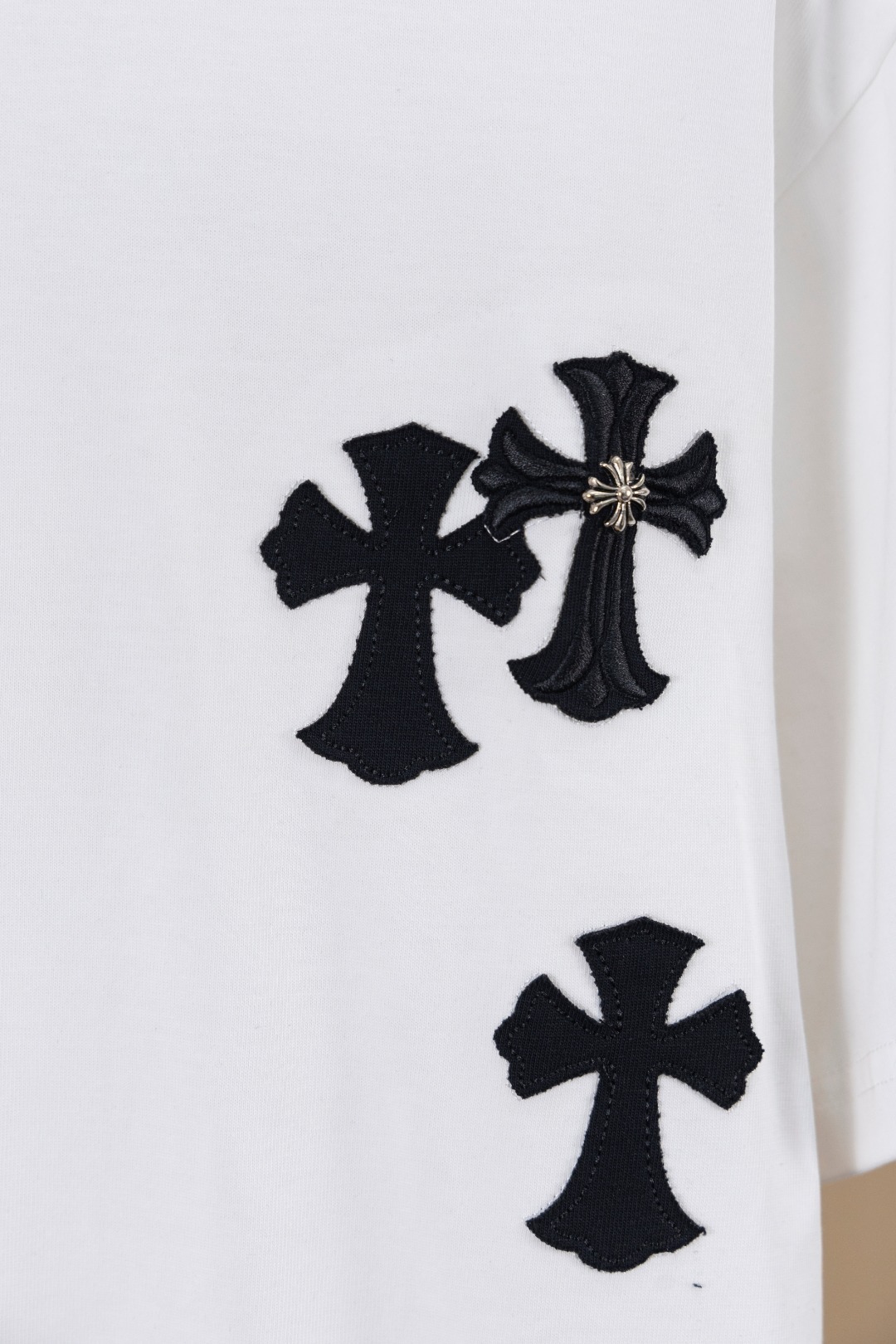 クロムハーツ「Chrome Hearts」サンスクリットホースシュー パッチワークTシャツ