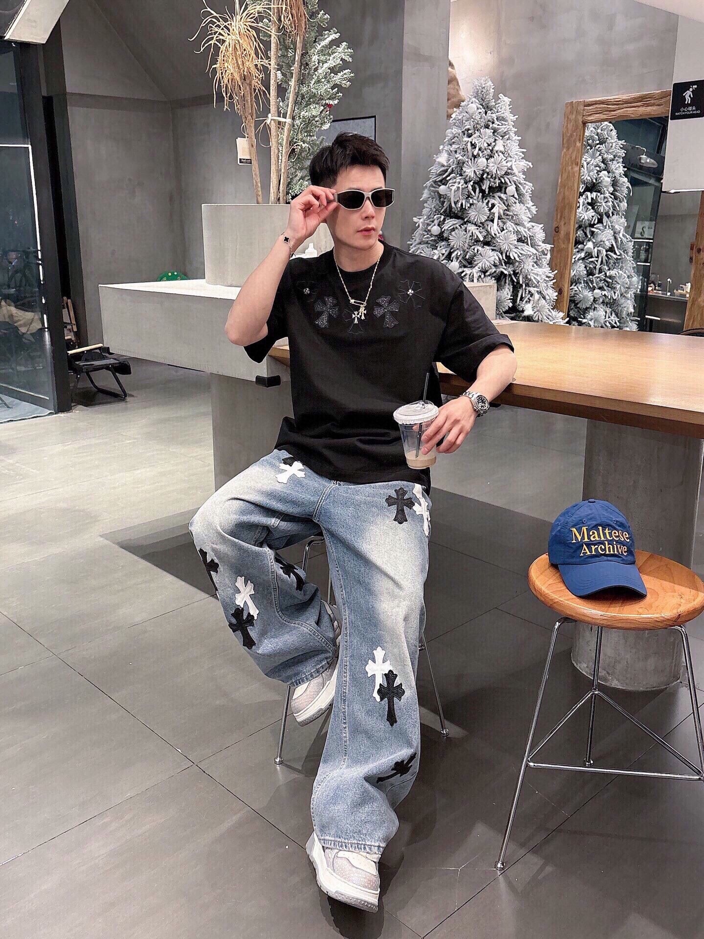 クロムハーツ「Chrome Hearts」エンブロイダリーロゴTシャツ