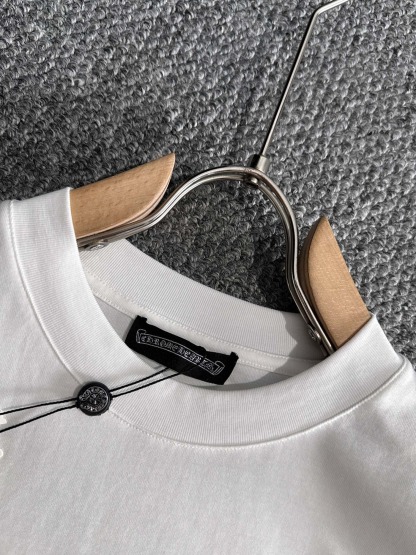 クロムハーツ「Chrome Hearts」プレミアムクルーネックTシャツ