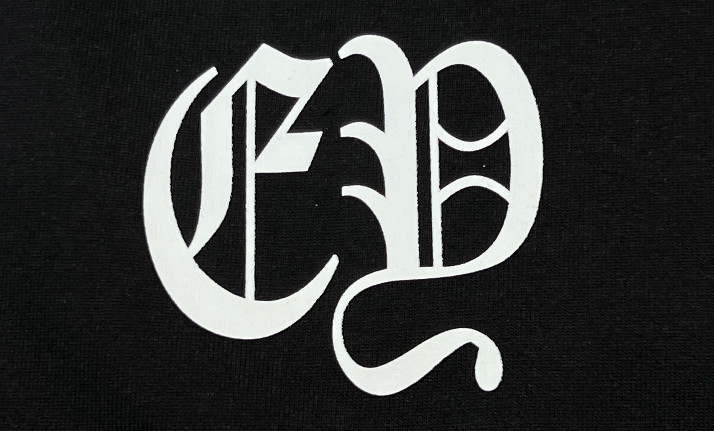 クロムハーツ「Chrome Hearts」シグネチャークロス プリントTシャツ