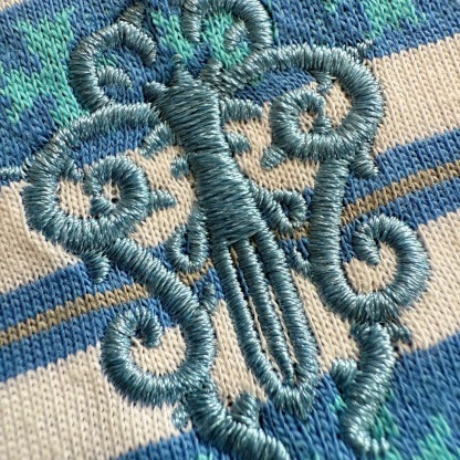 クロムハーツ「Chrome Hearts」 ストライプサンスクリットTシャツ