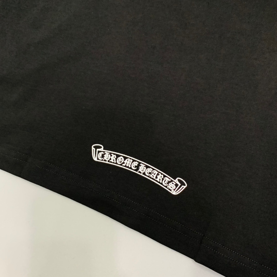 クロムハーツ「Chrome Hearts」プレミアム クルーネックTシャツ