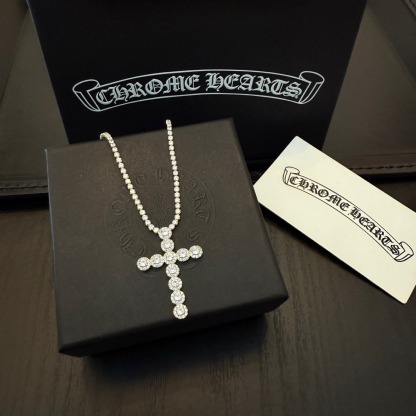 クロムハーツ「Chrome Hearts」ダイヤモンドクロス ペンダントネックレス
