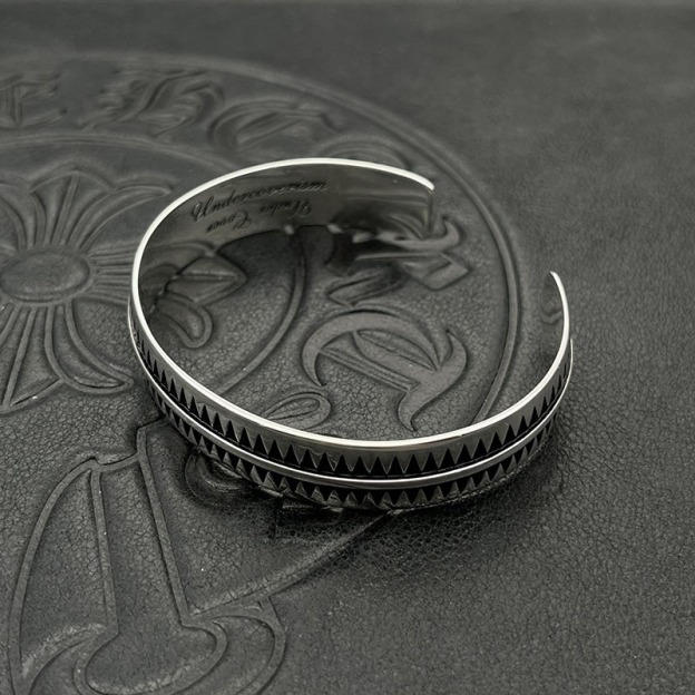 クロムハーツ「Chrome Hearts」クロム・ハーツ ヴィンテージ 高橋盾トーテム 鋸歯ブレスレット アクセサリー