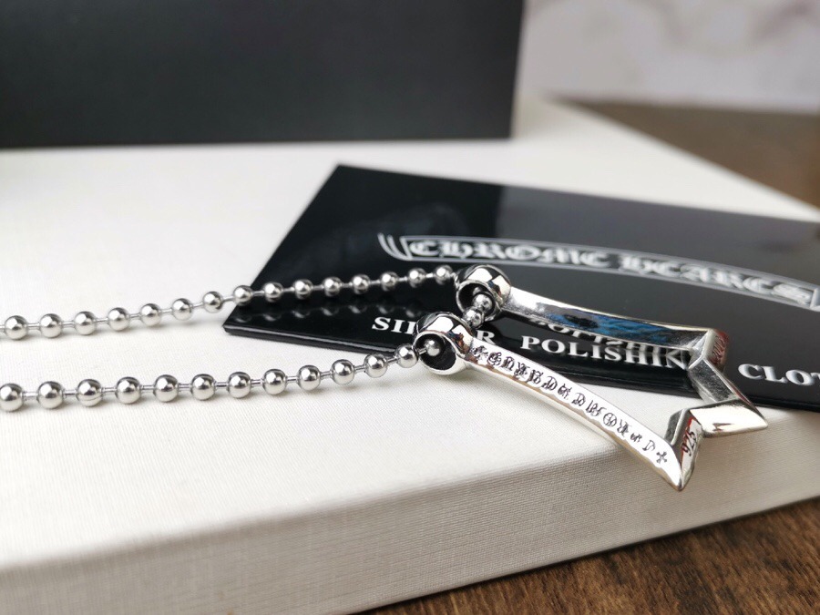 クロムハーツ「Chrome Hearts」トライデントペンダントネックレス