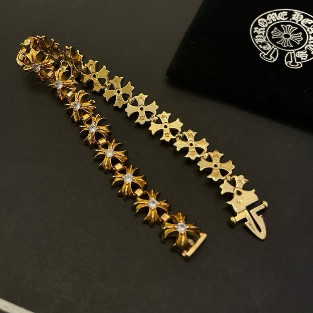 クロムハーツ「Chrome Hearts」ゴールドクロス ダイヤモンド ブレスレット