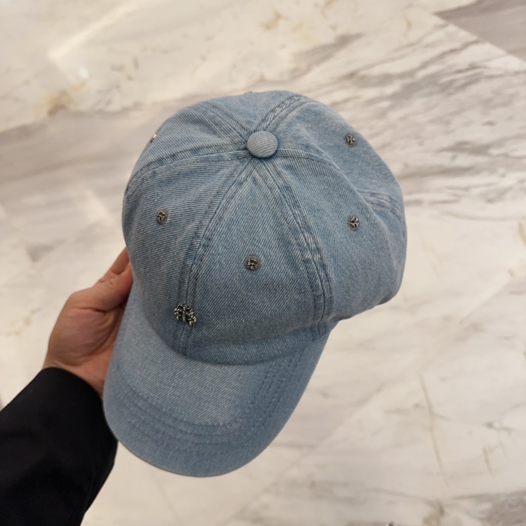 クロムハーツ「Chrome Hearts」ディストレスド スナップバック キャップ