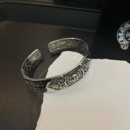 クロムハーツ「Chrome Hearts」Vintage Gothic Cuff Bracelet