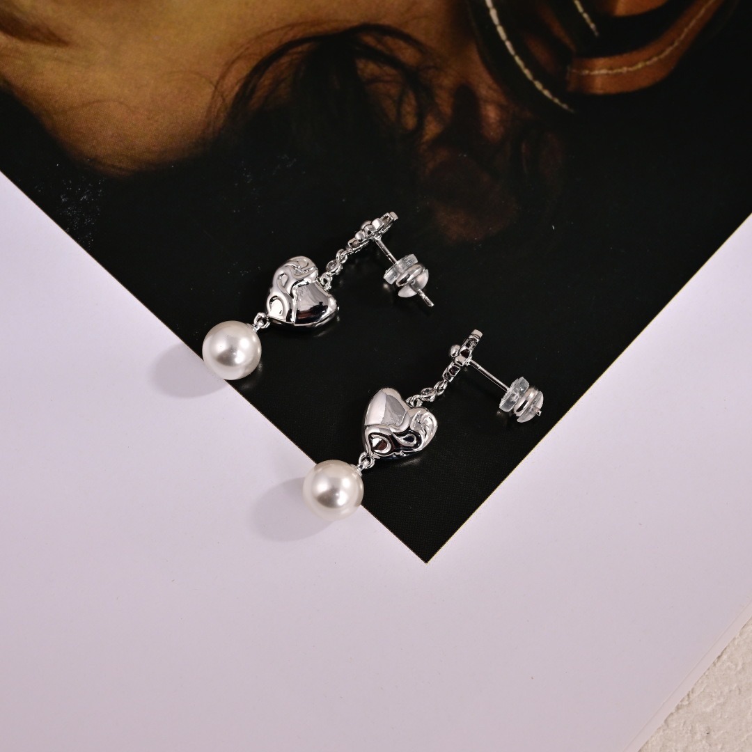 クロムハーツ「Chrome Hearts」クロムハーツ ニューコレクションピアス S925 ピアス