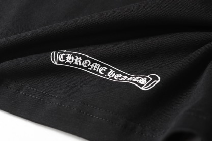 クロムハーツ「Chrome Hearts」サンスクリットロゴ ポケットTシャツ