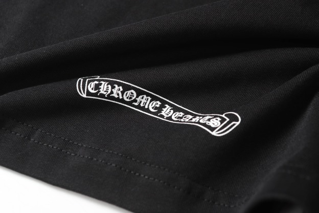クロムハーツ「Chrome Hearts」サンスクリットロゴ ポケットTシャツ