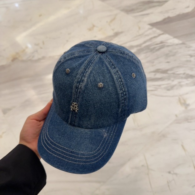 クロムハーツ「Chrome Hearts」ディストレスド スナップバック キャップ