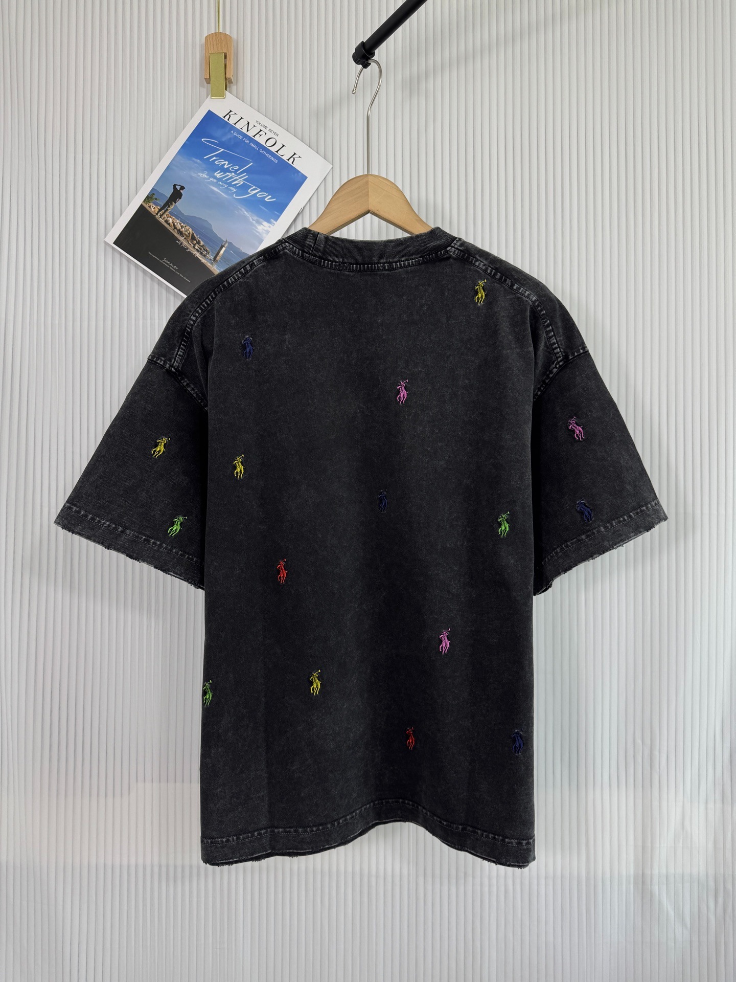 クロムハーツ「Chrome Hearts」3Dホースシュークロス エンブロイダリーTシャツ