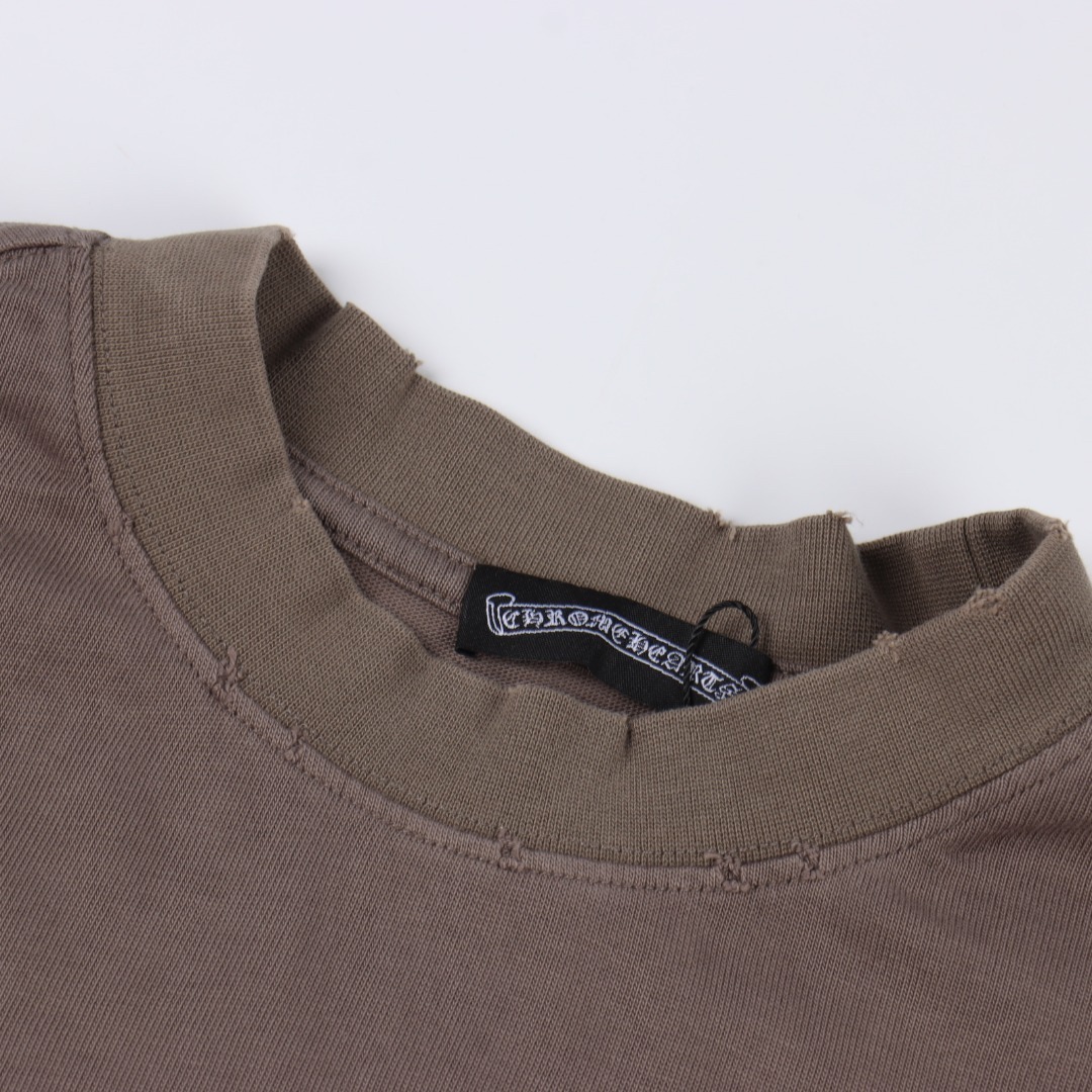 クロムハーツ「Chrome Hearts」レッドクロス ディストレスドTシャツ