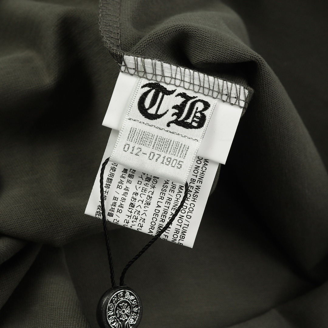 クロムハーツ「Chrome Hearts」サンスクリットプリント オーバーサイズTシャツ + 半袖カットソー