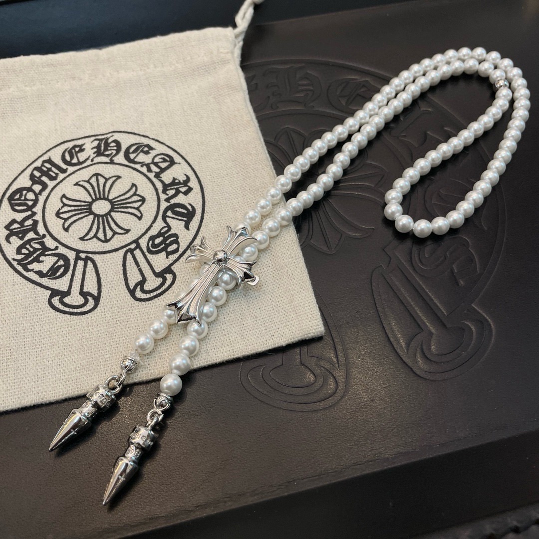 クロムハーツ「Chrome Hearts」ゴシッククロス＆パール ペンダントネックレス