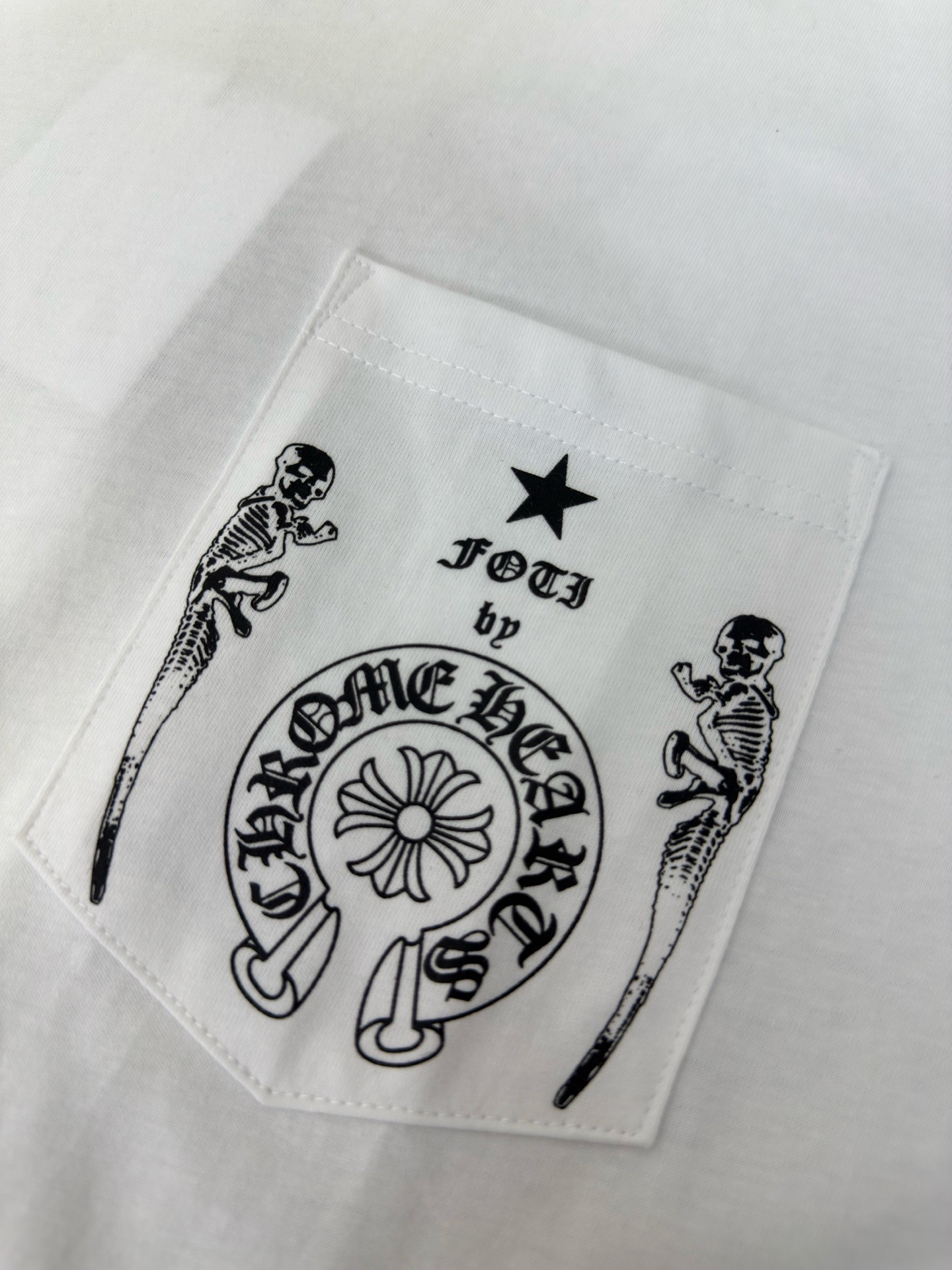 クロムハーツ「Chrome Hearts」 ハンドプリントTシャツ