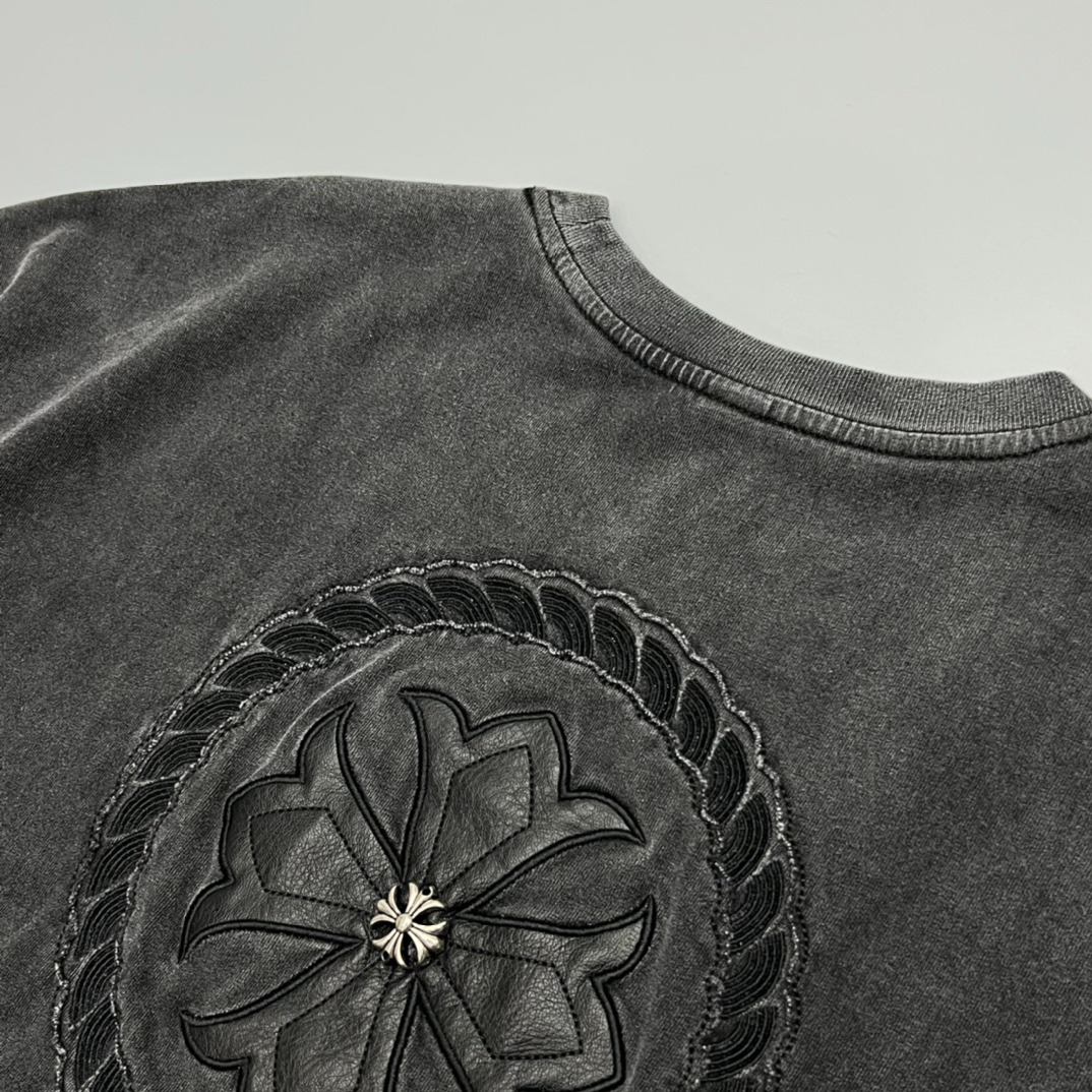 クロムハーツ「Chrome Hearts」クロス＆サンスクリットTシャツ