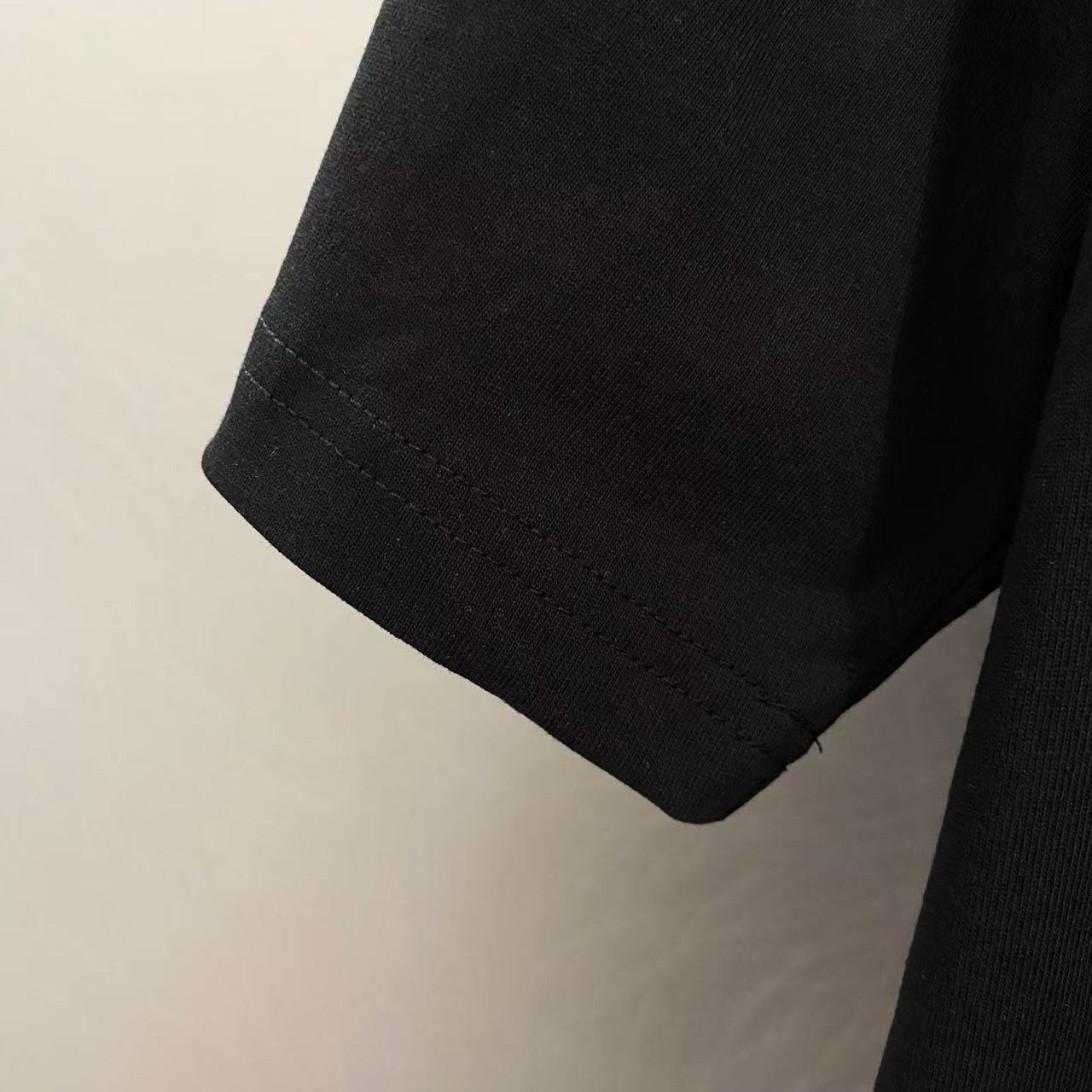 クロムハーツ「Chrome Hearts」プレミアムクルーネックTシャツ