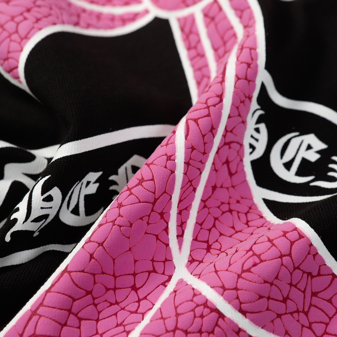 クロムハーツ「Chrome Hearts」ピンク サンスクリットクロス オーバーサイズTシャツ