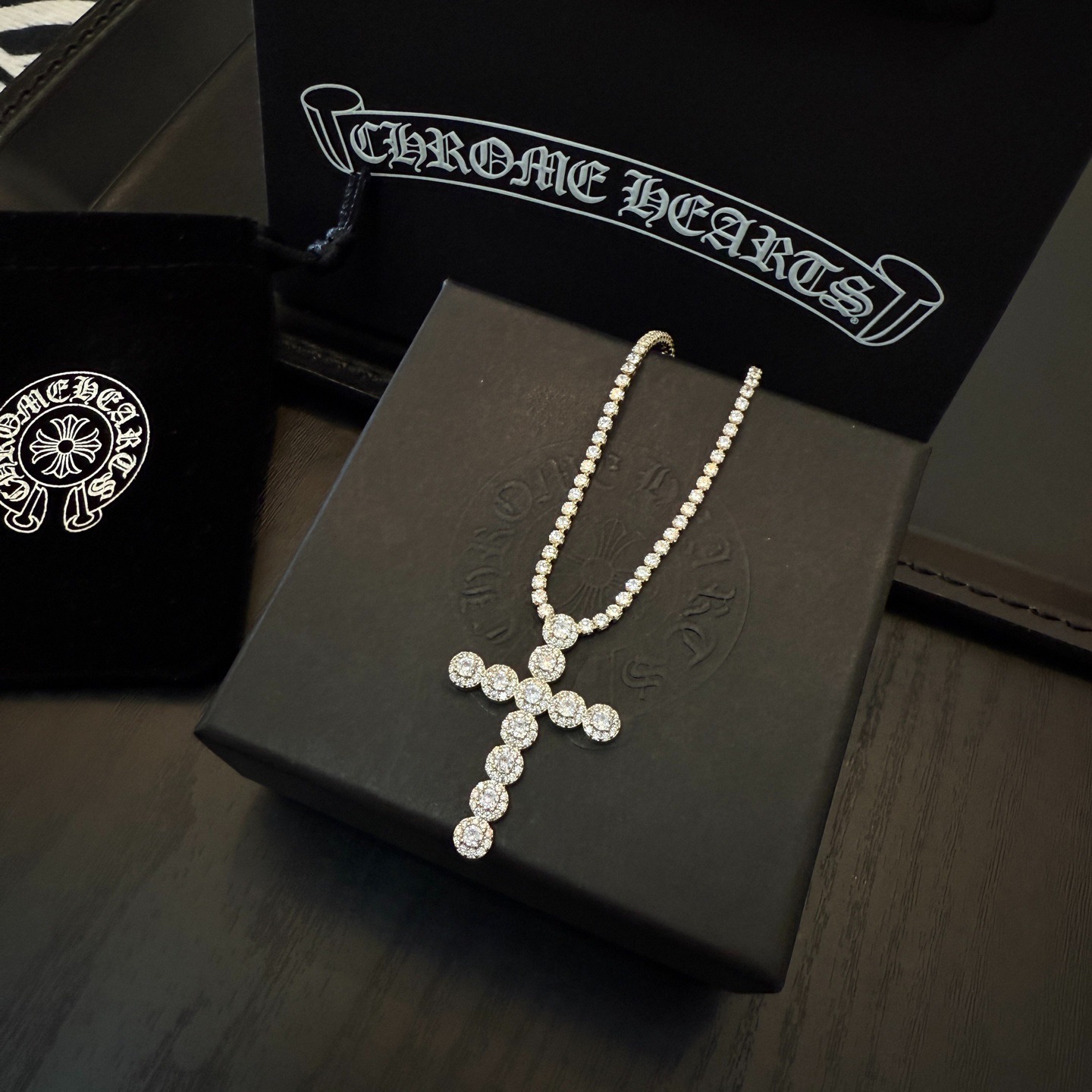 クロムハーツ「Chrome Hearts」ダイヤモンドクロス ペンダントネックレス