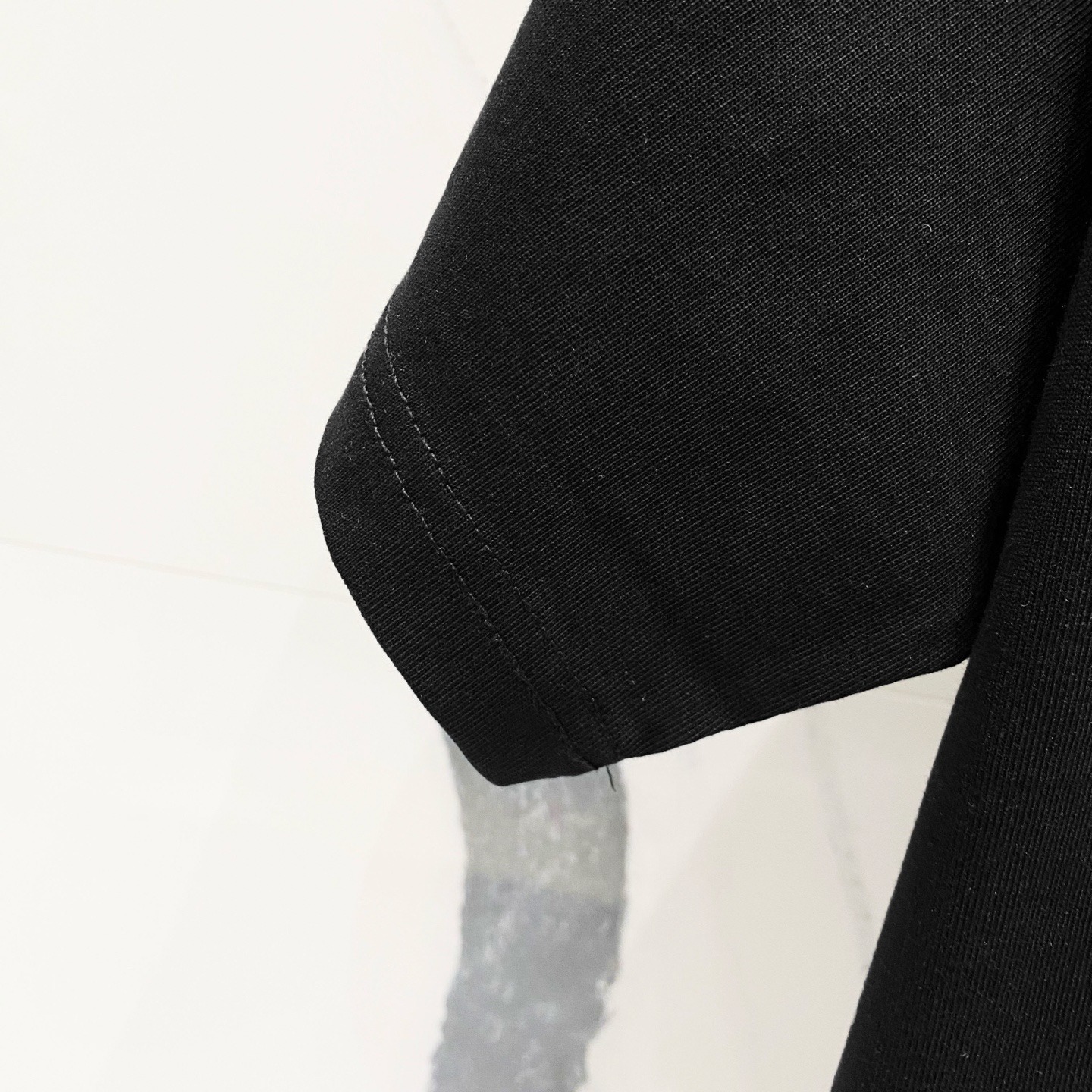 クロムハーツ「Chrome Hearts」レザー&サンスクリットTシャツ