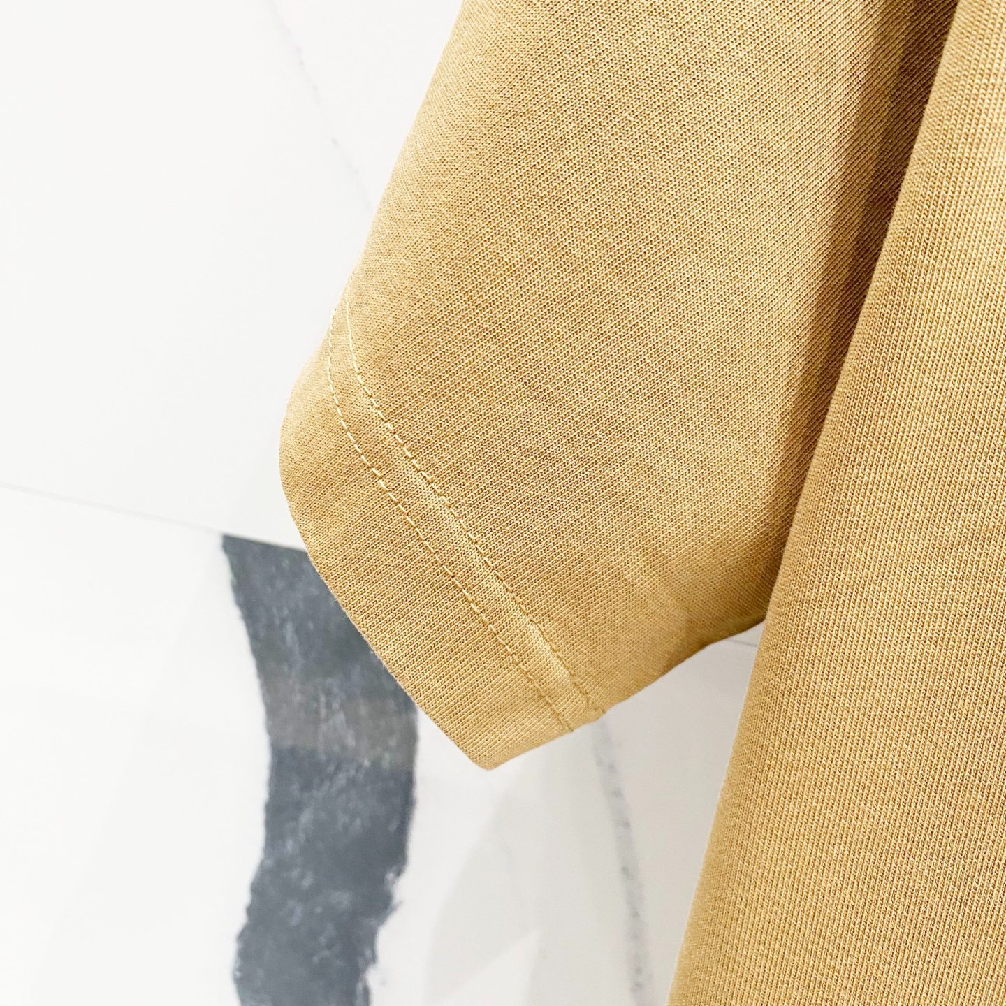 クロムハーツ「Chrome Hearts」レザー&サンスクリットTシャツ